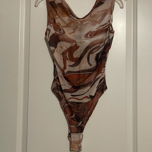 Pretty little thing mesh sheer marble print set never worn before - Picture 2 of 5